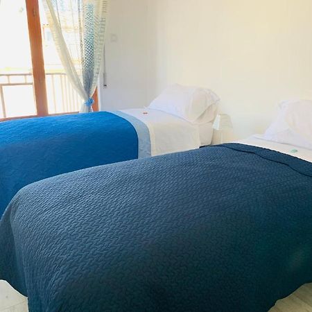 Blu House Lägenhet Marina di Modica Exteriör bild